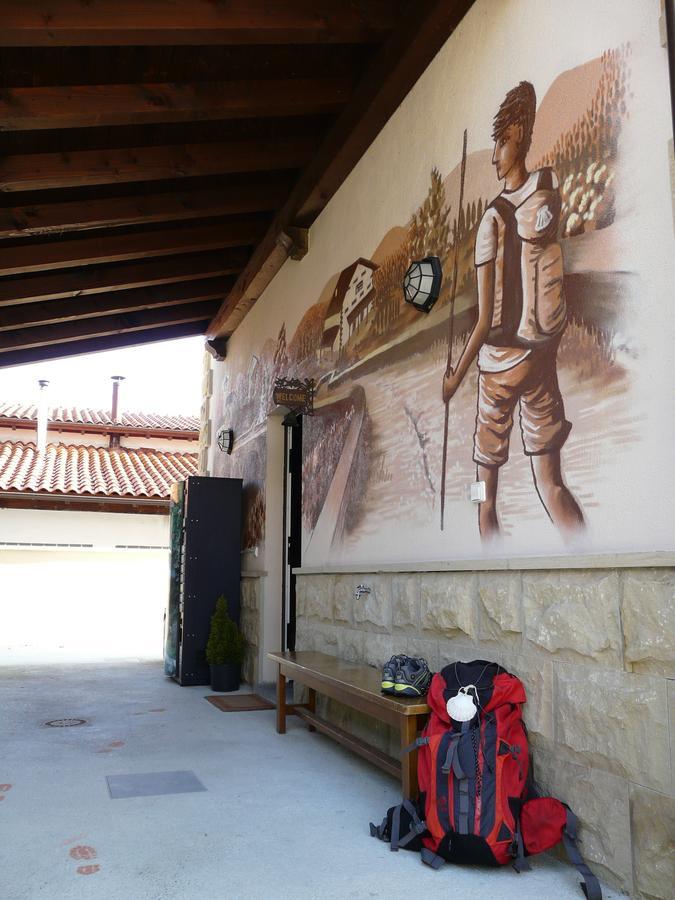 Albergue San Nicolas Larrasoana Exterior foto